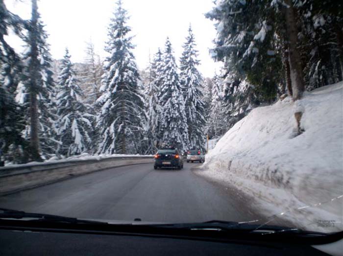 V10 Scenari di bosco e neve in salita verso il Bondone